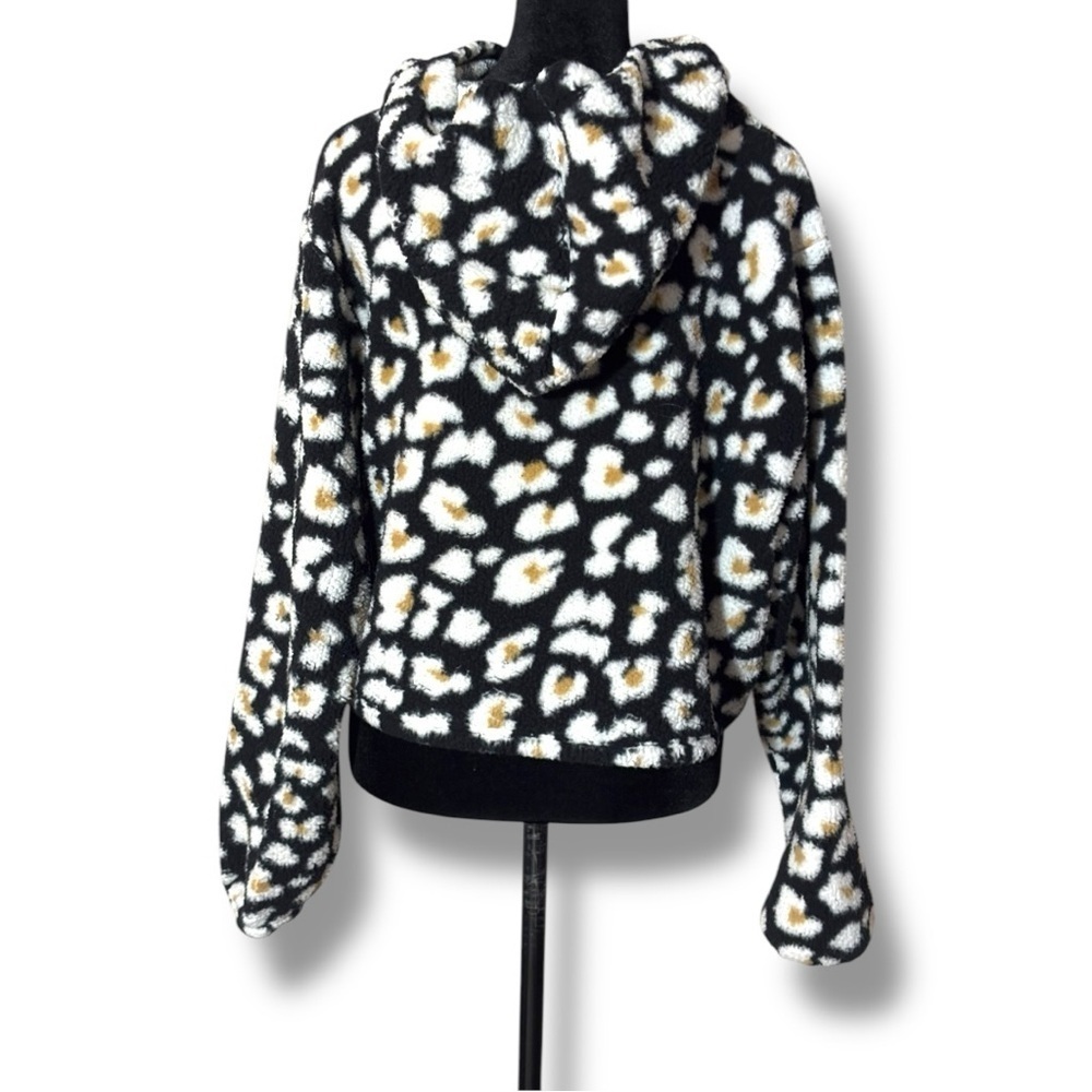 Wild Fable Black With Tan/White Animal Print Cropped Fleece Hooded Sweatshirt - Picture 7 of 16